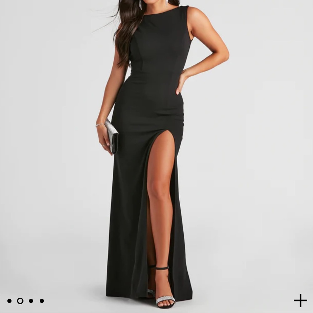 Never worn, black gown